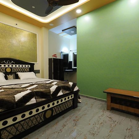 Coconut Homestay Hampi Esterno foto