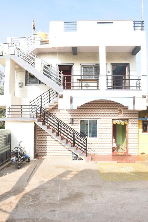 Coconut Homestay Hampi Esterno foto
